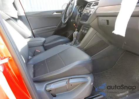 2019 Volkswagen Tiguan 2.0T Se/2.0T Sel/2.0T Sel R-Line/2.0T Sel R-Line Black z USA, uszkodzony, nr VIN 3VV2B7AX7KM118569